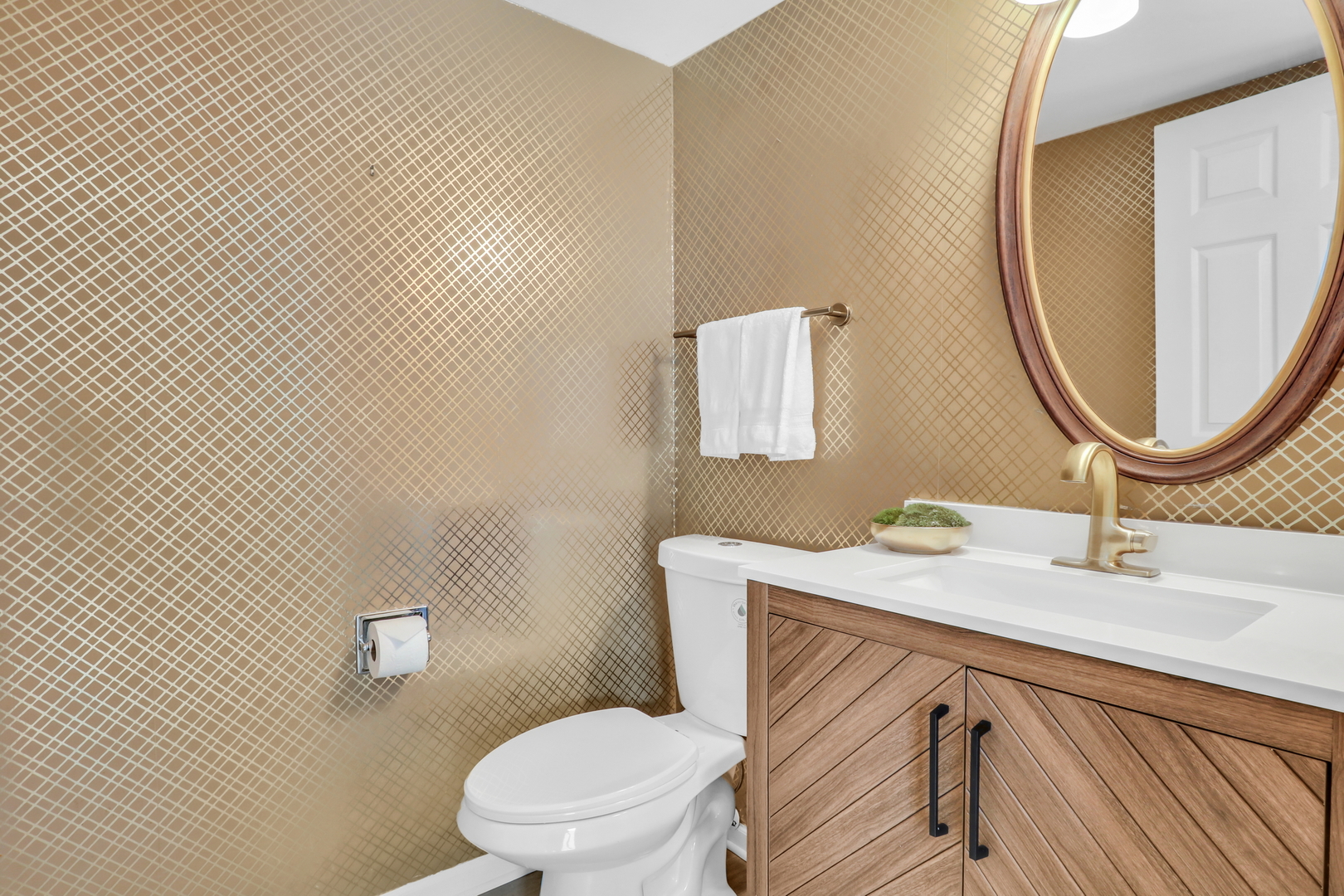 1234 Devonshire Road, Buffalo Grove, IL 60089