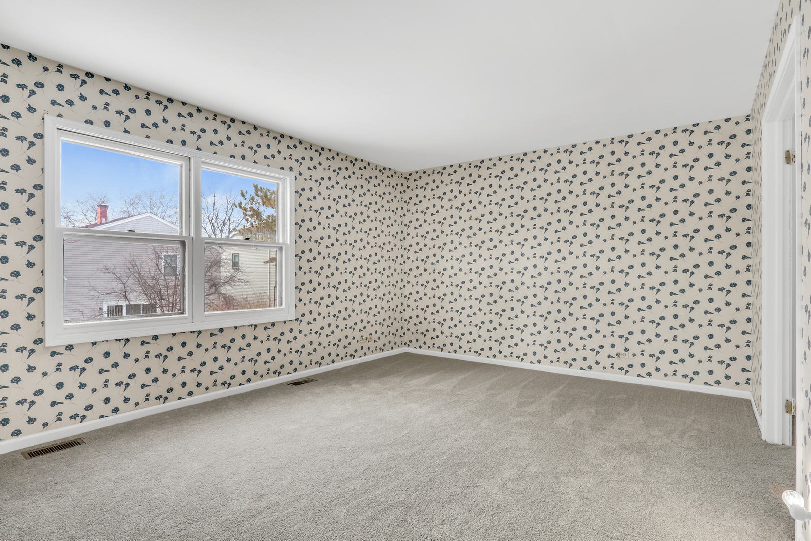 1234 Devonshire Road, Buffalo Grove, IL 60089