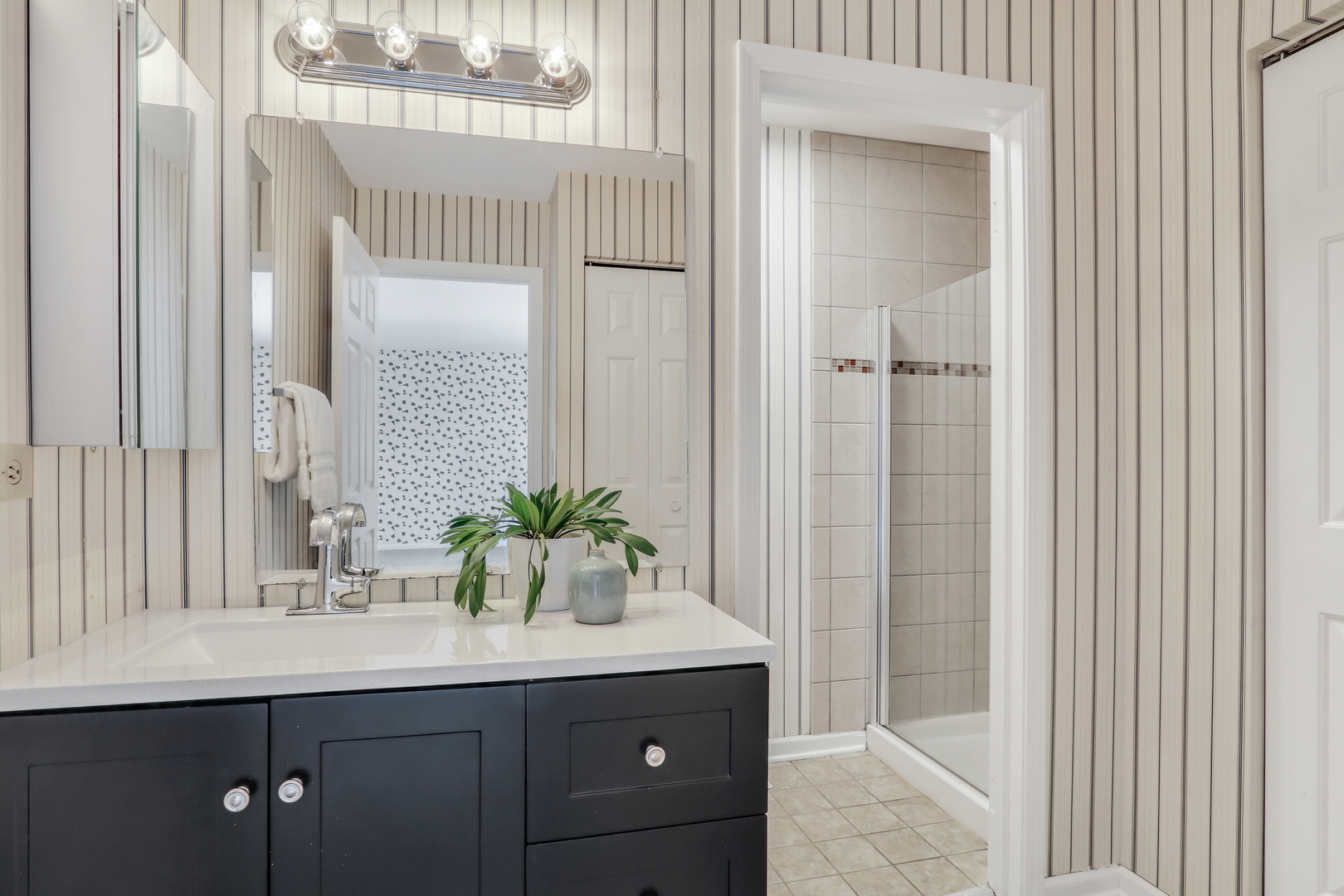 1234 Devonshire Road, Buffalo Grove, IL 60089