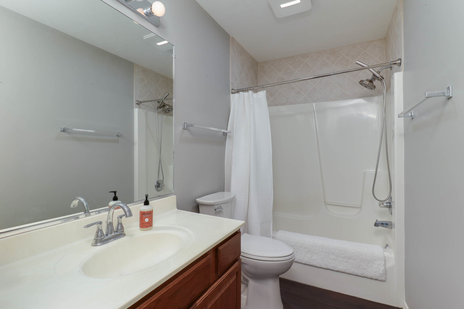 20 Crystal Court, Bloomington, IL 61704