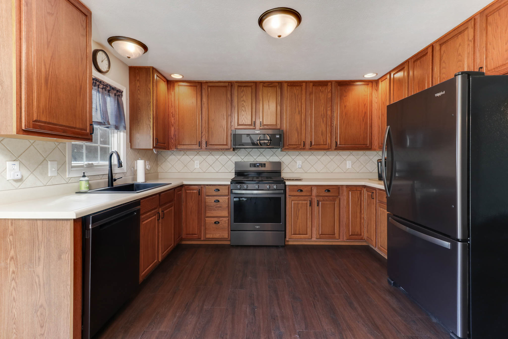 20 Crystal Court, Bloomington, IL 61704