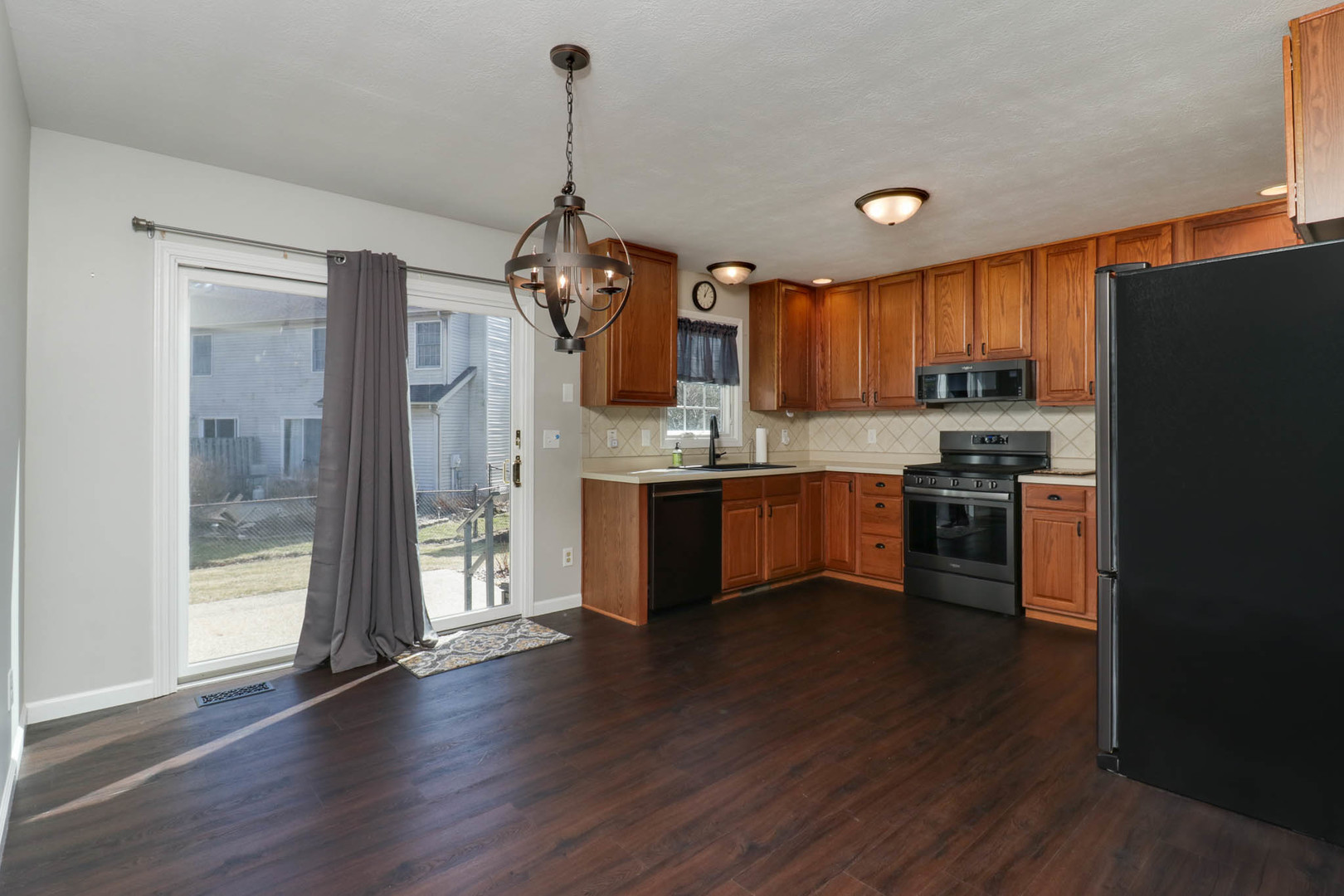 20 Crystal Court, Bloomington, IL 61704