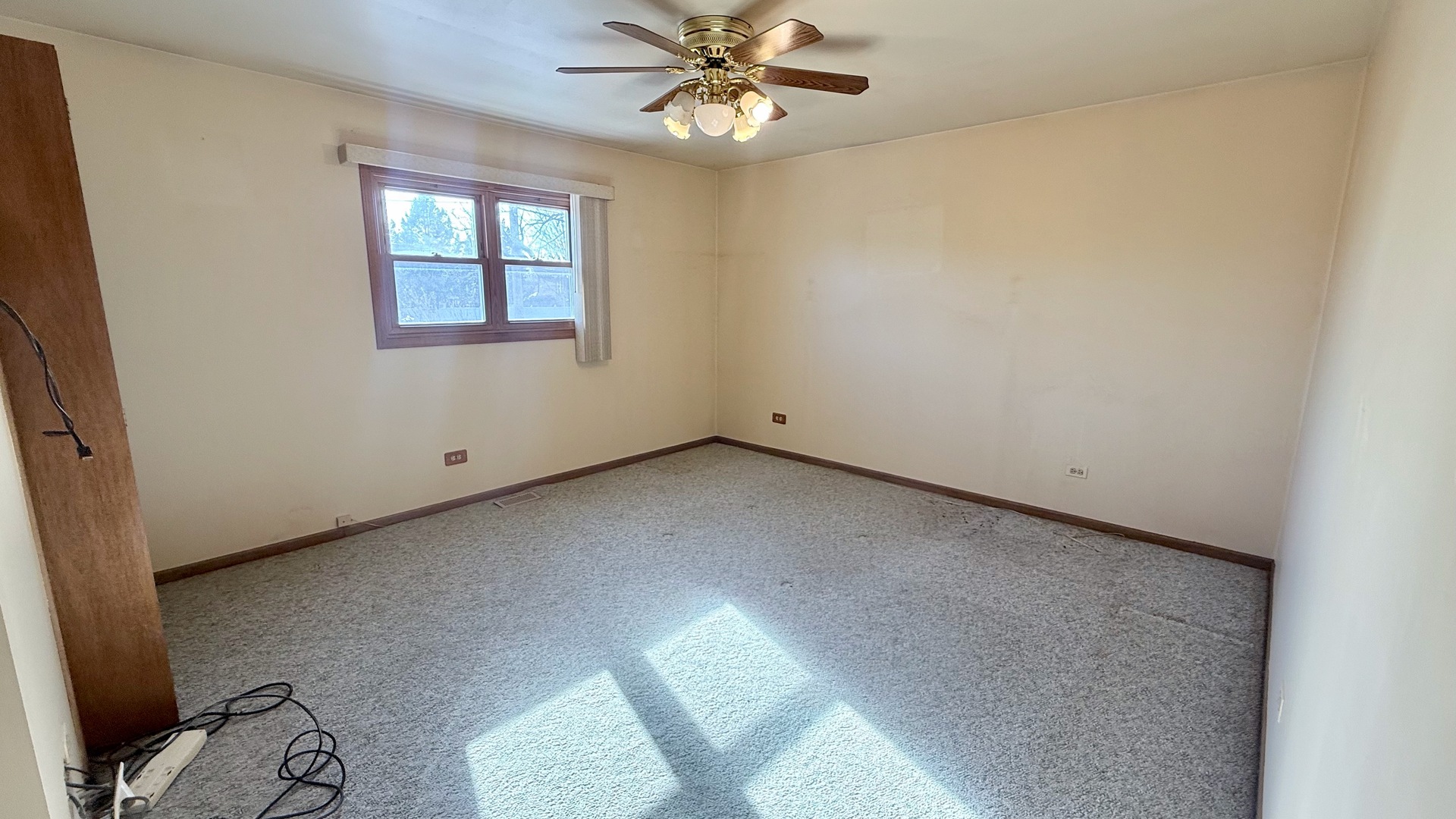 7745 Woodstock Drive, Tinley Park, IL 60477