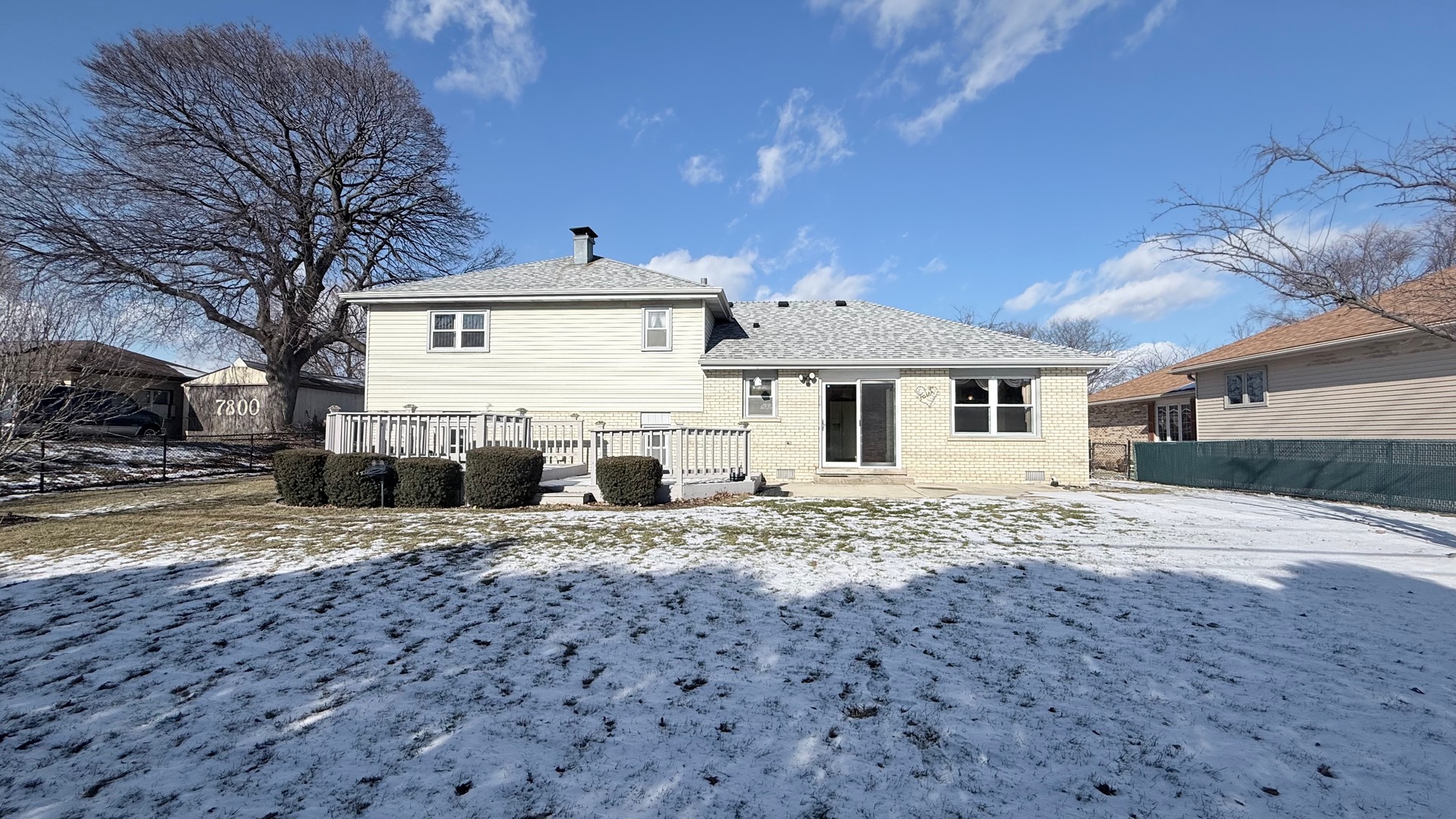 7745 Woodstock Drive, Tinley Park, IL 60477