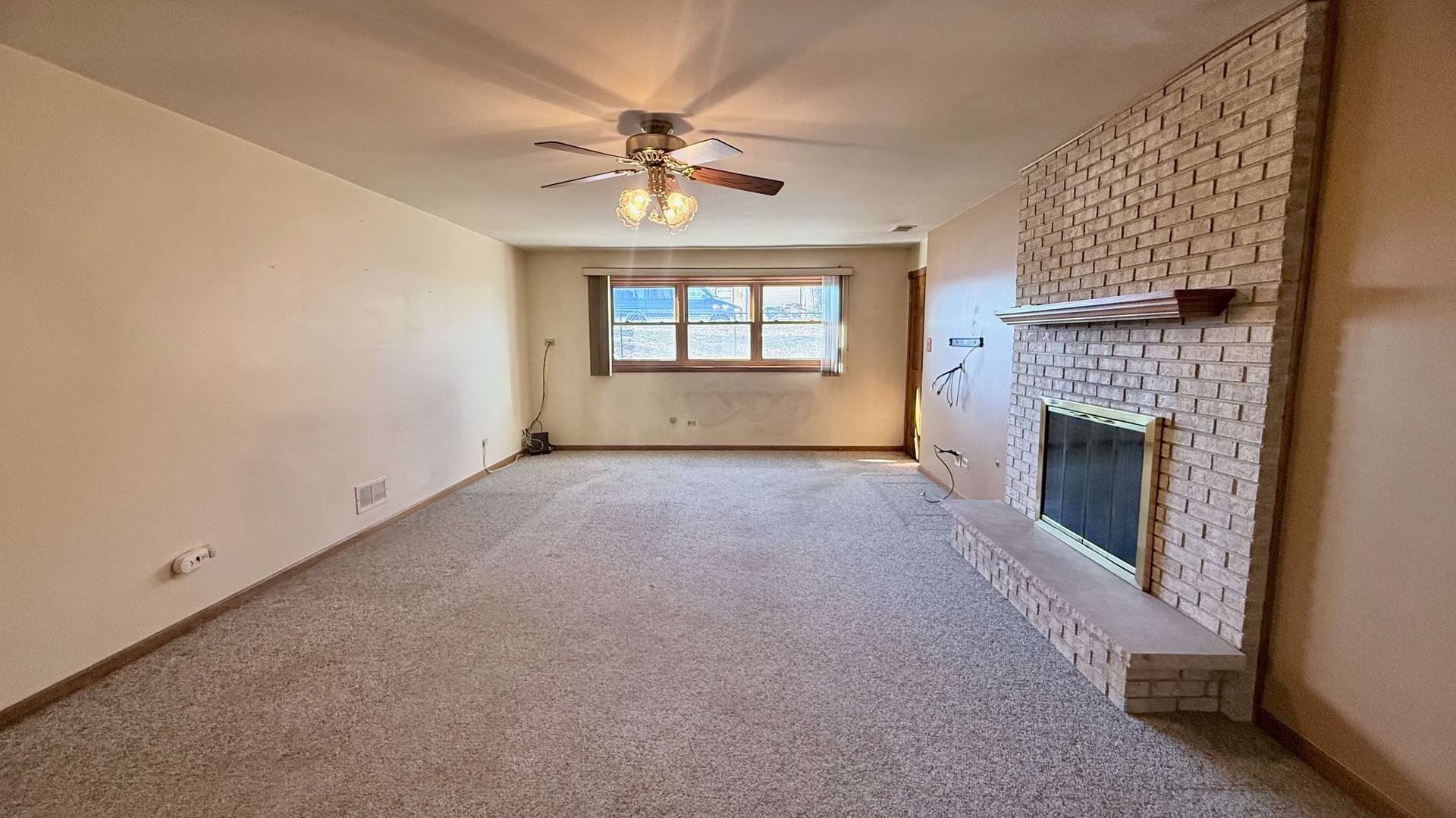 7745 Woodstock Drive, Tinley Park, IL 60477