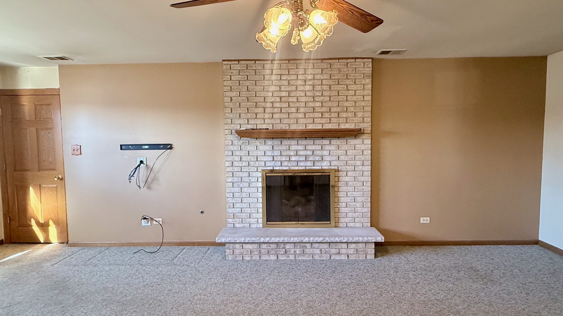 7745 Woodstock Drive, Tinley Park, IL 60477