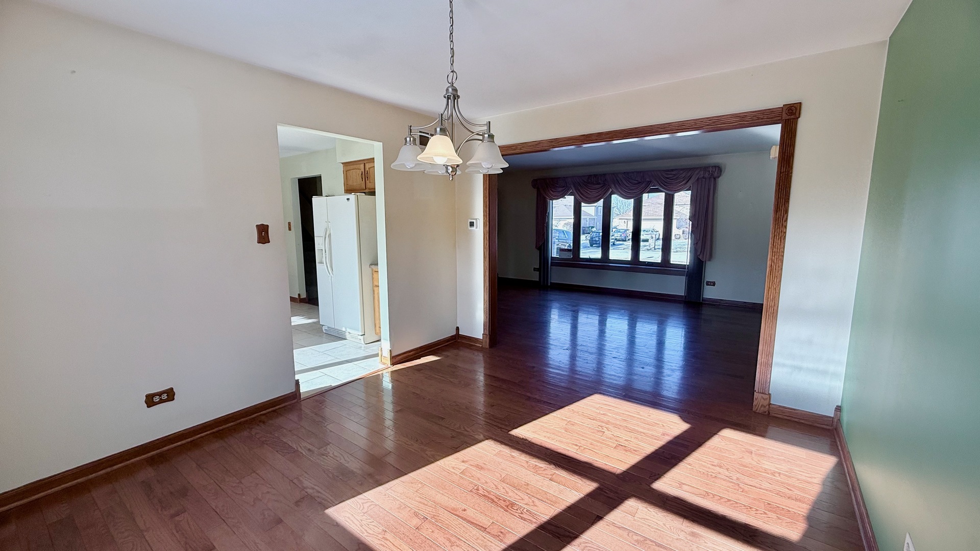 7745 Woodstock Drive, Tinley Park, IL 60477