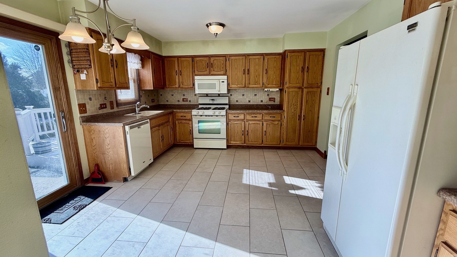 7745 Woodstock Drive, Tinley Park, IL 60477