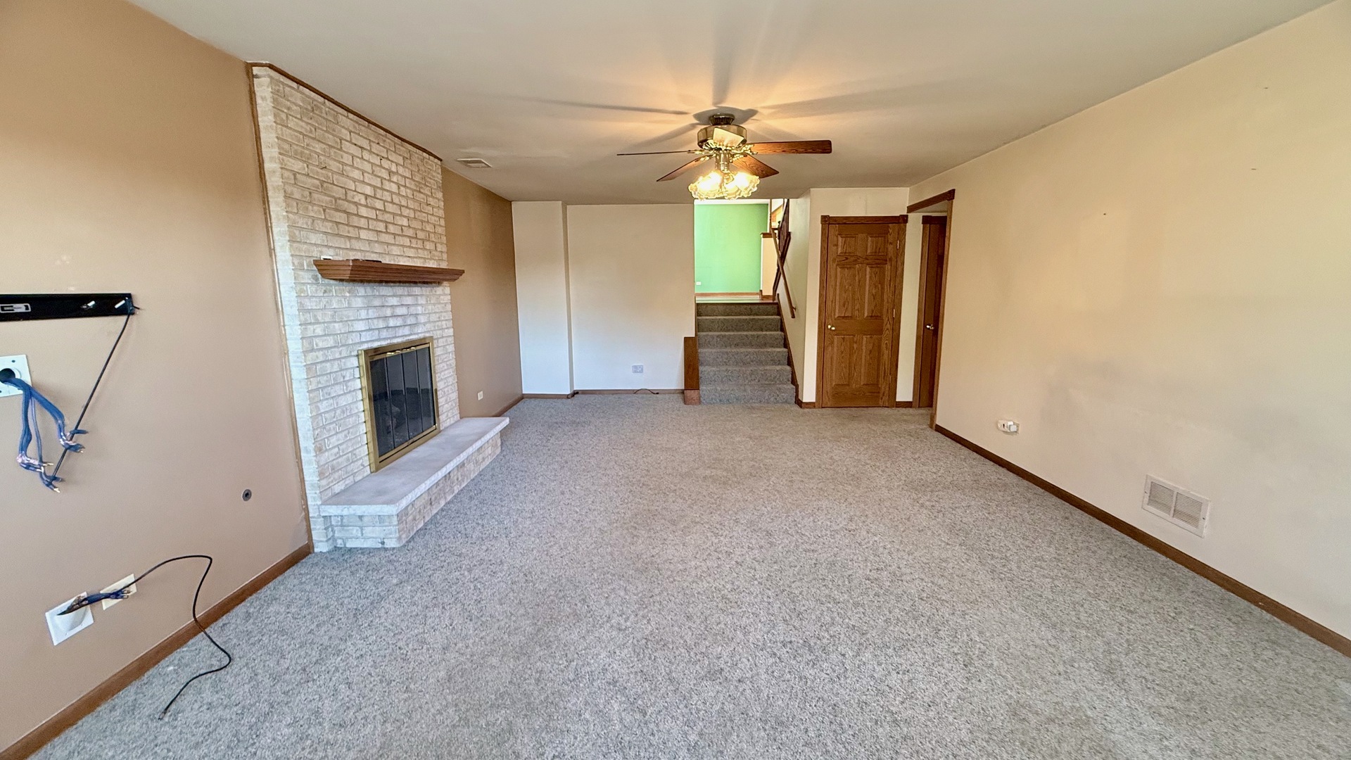 7745 Woodstock Drive, Tinley Park, IL 60477