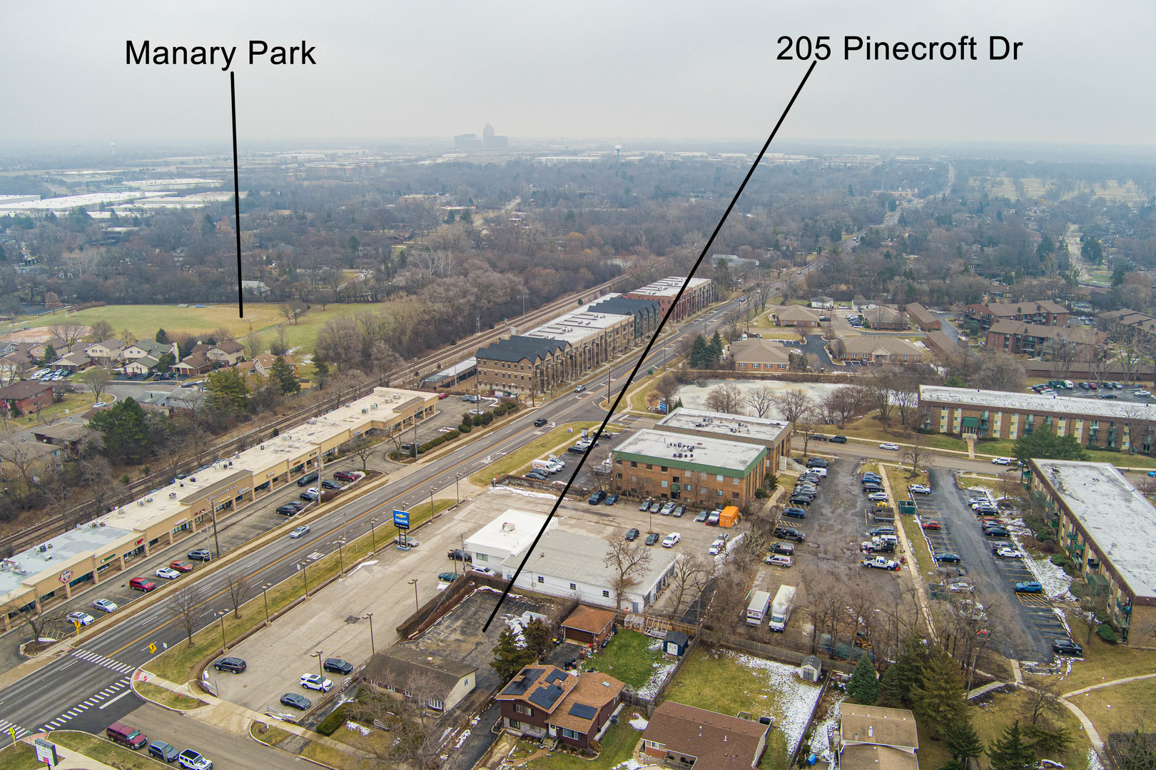 205 Pinecroft Drive, Roselle, IL 60172