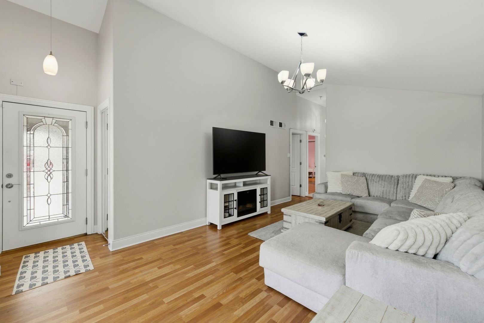 8808 Meade Avenue, Oak Lawn, IL 60453