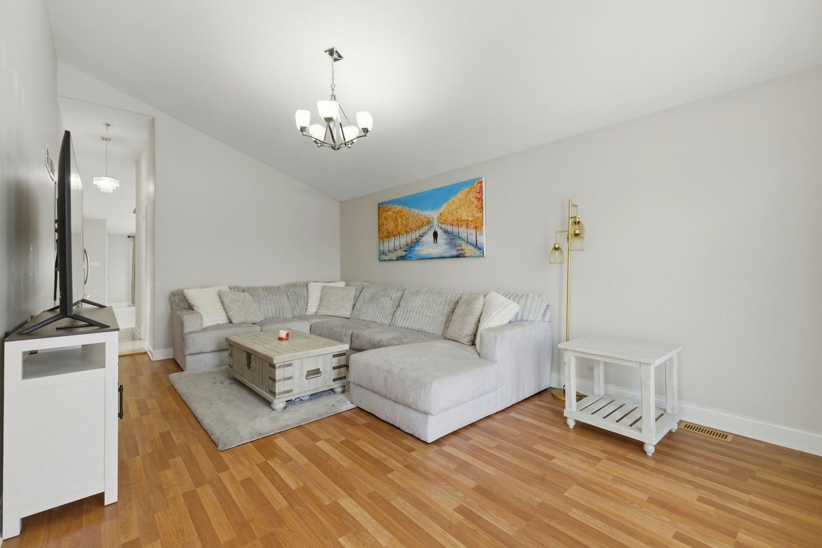 8808 Meade Avenue, Oak Lawn, IL 60453