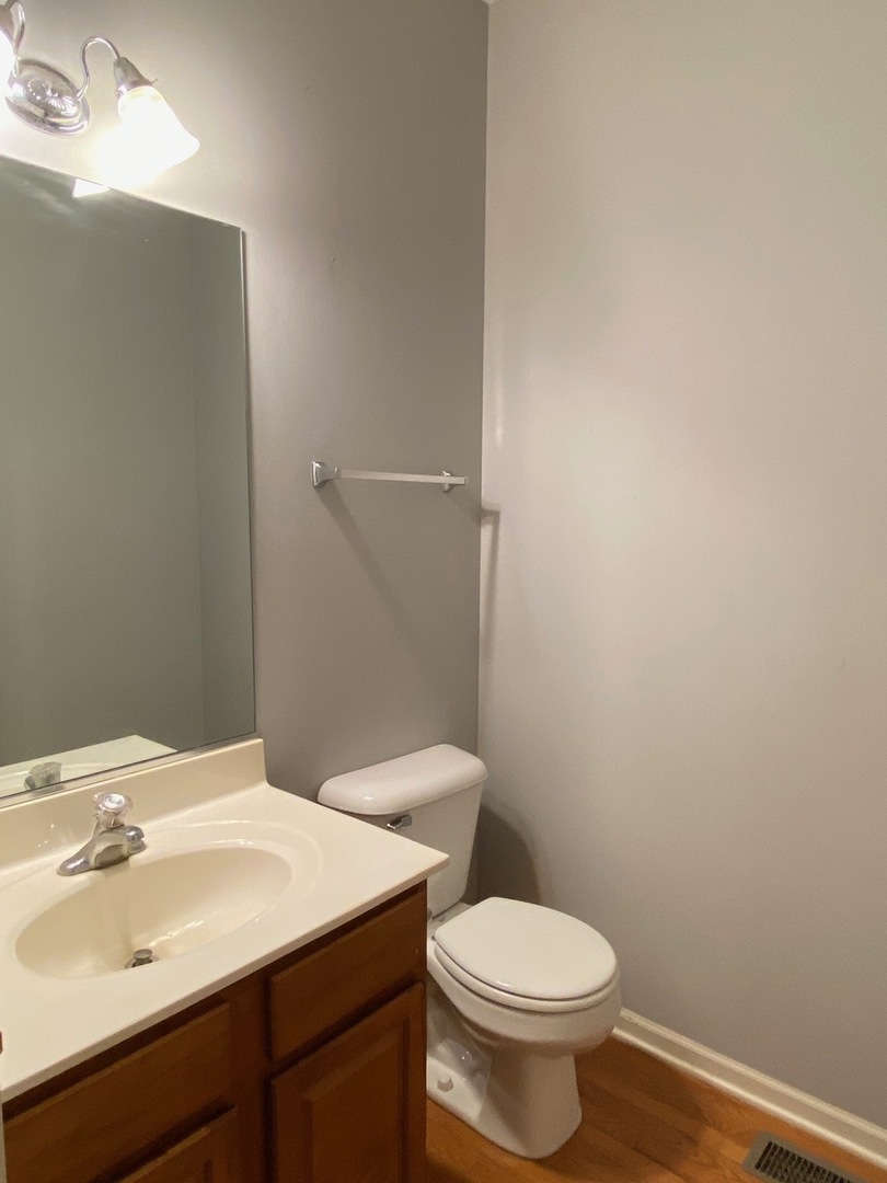 364 GRAPE VINE Trail, Oswego, IL 60543