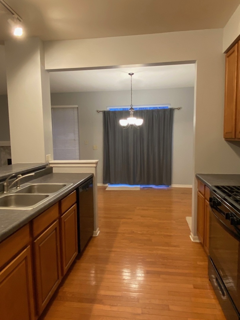 364 GRAPE VINE Trail, Oswego, IL 60543