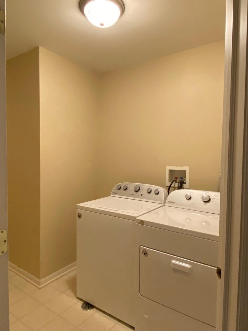 364 GRAPE VINE Trail, Oswego, IL 60543