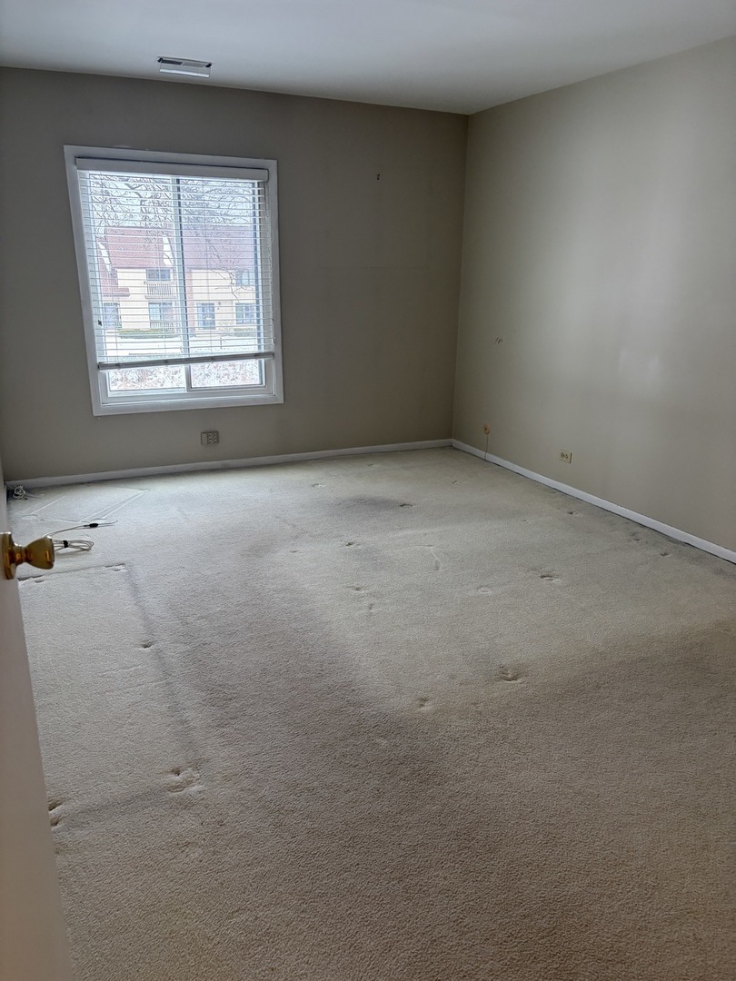 101 Lake Hinsdale Drive #205, Willowbrook, IL 60527