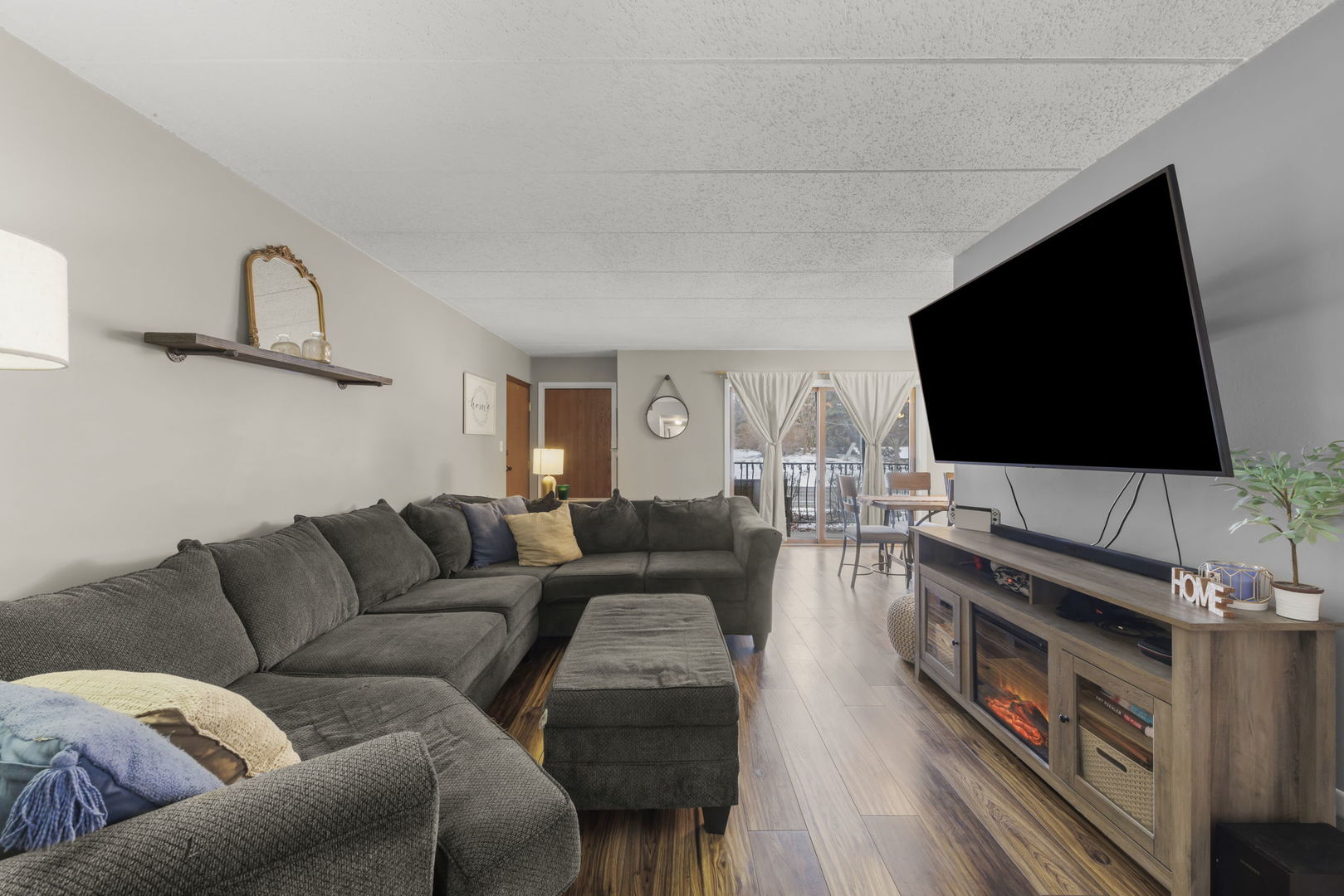 15718 Revere Court #B, Oak Forest, IL 60452