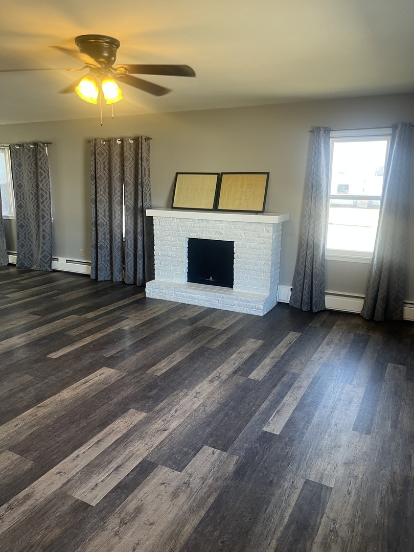 125 W Exchange Street, Danvers, IL 61732