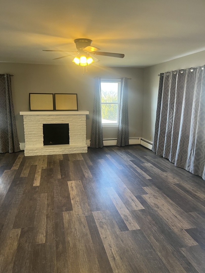 125 W Exchange Street, Danvers, IL 61732