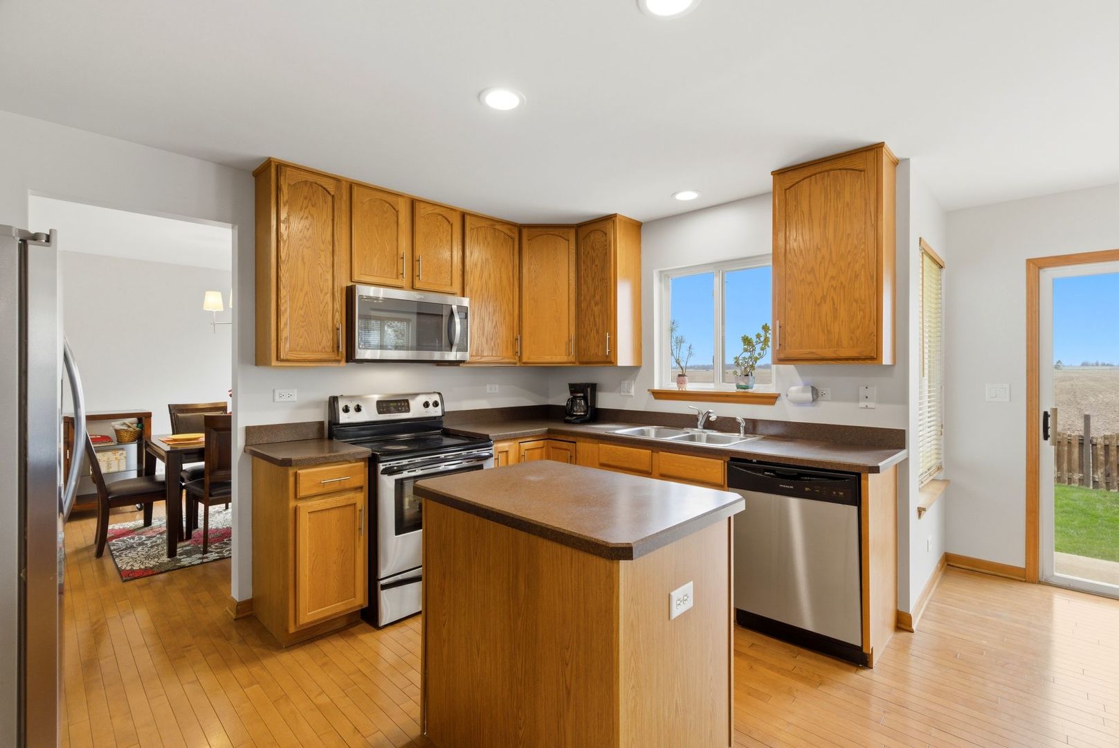 2932 Shetland Lane, Montgomery, IL 60538