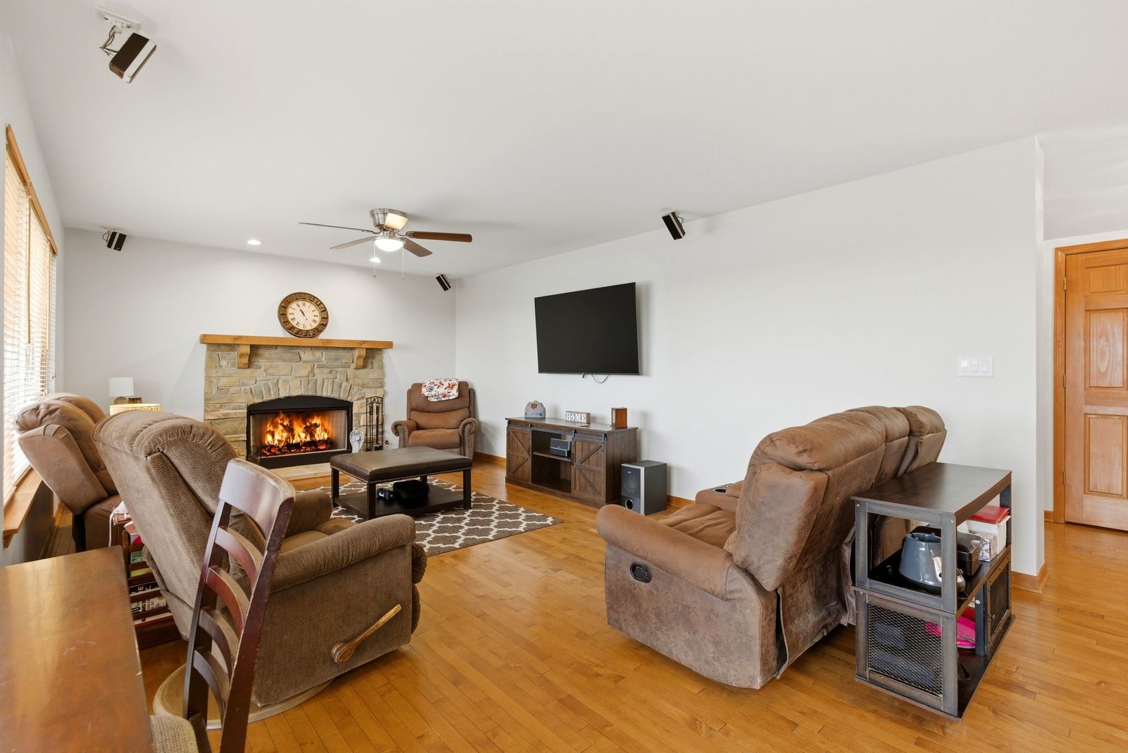 2932 Shetland Lane, Montgomery, IL 60538