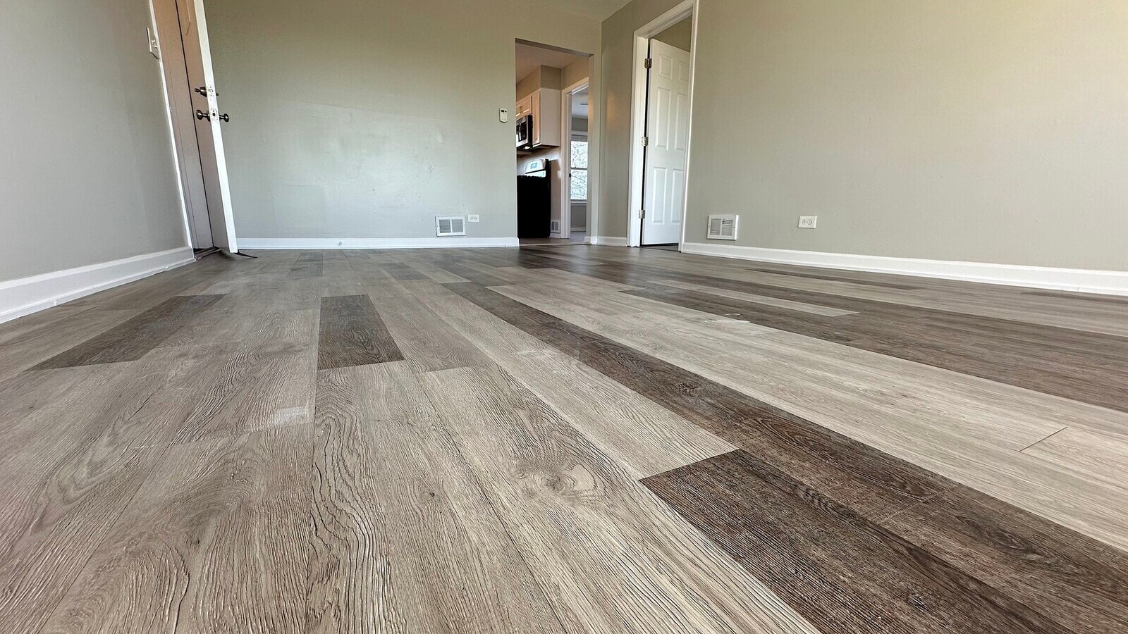 1907 N 19th Avenue #1907, Melrose Park, IL 60160