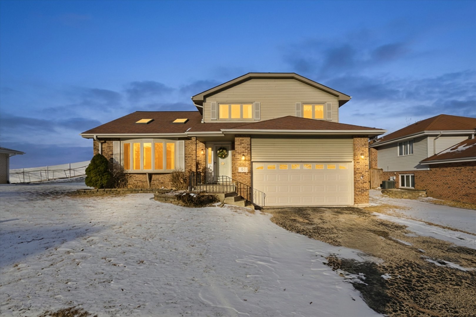 51 Evergreen Drive, Lemont, IL 60439