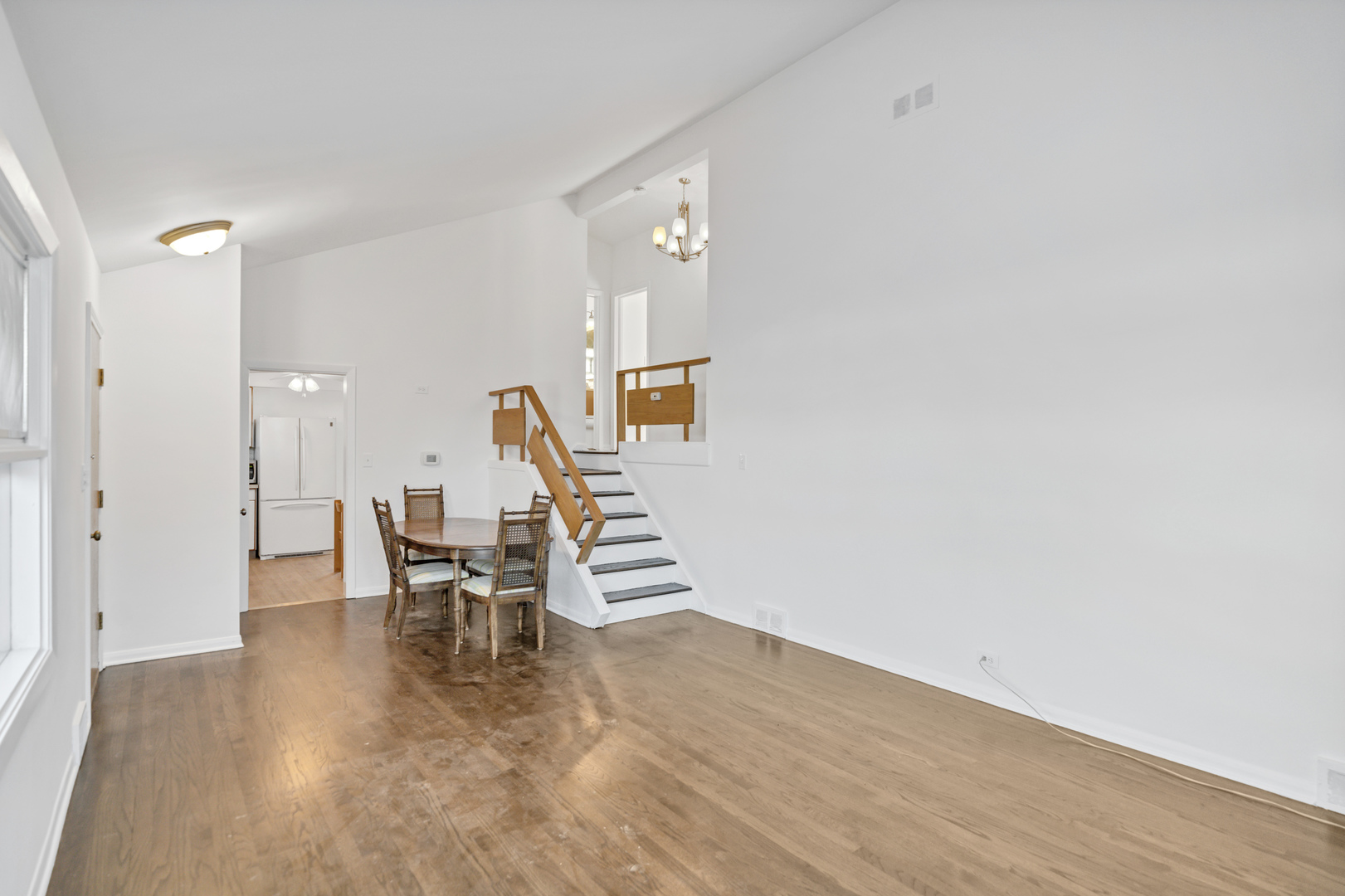 7541 Lyons Street, Morton Grove, IL 60053