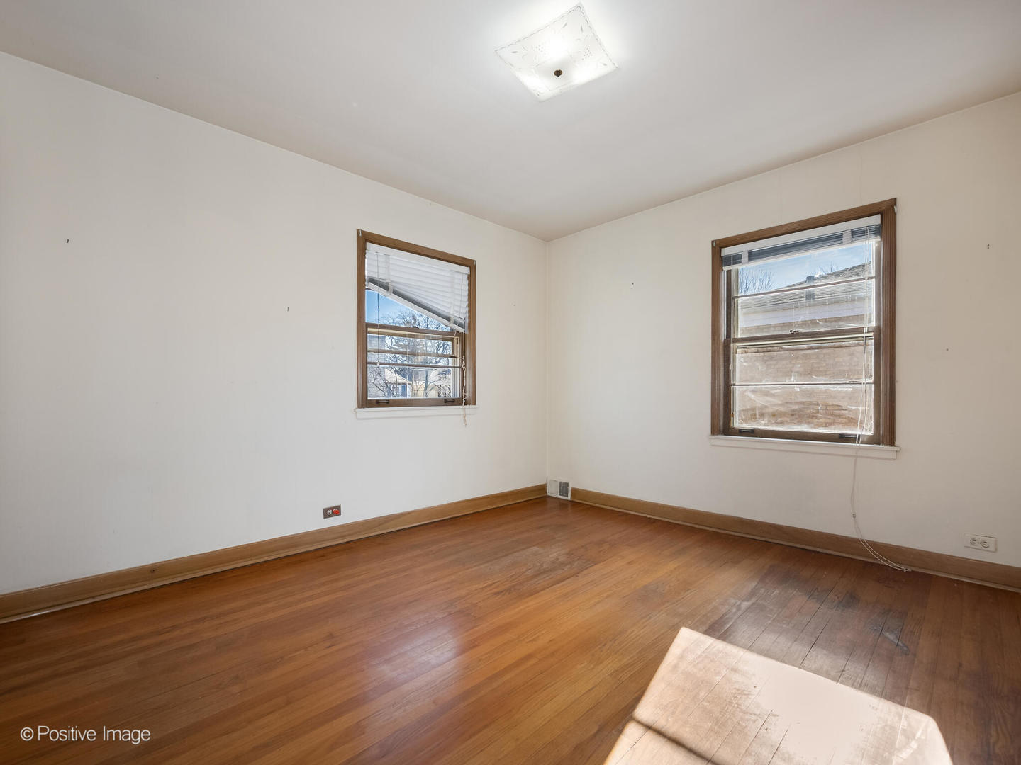 5932 N Keating Avenue, Chicago, IL 60646