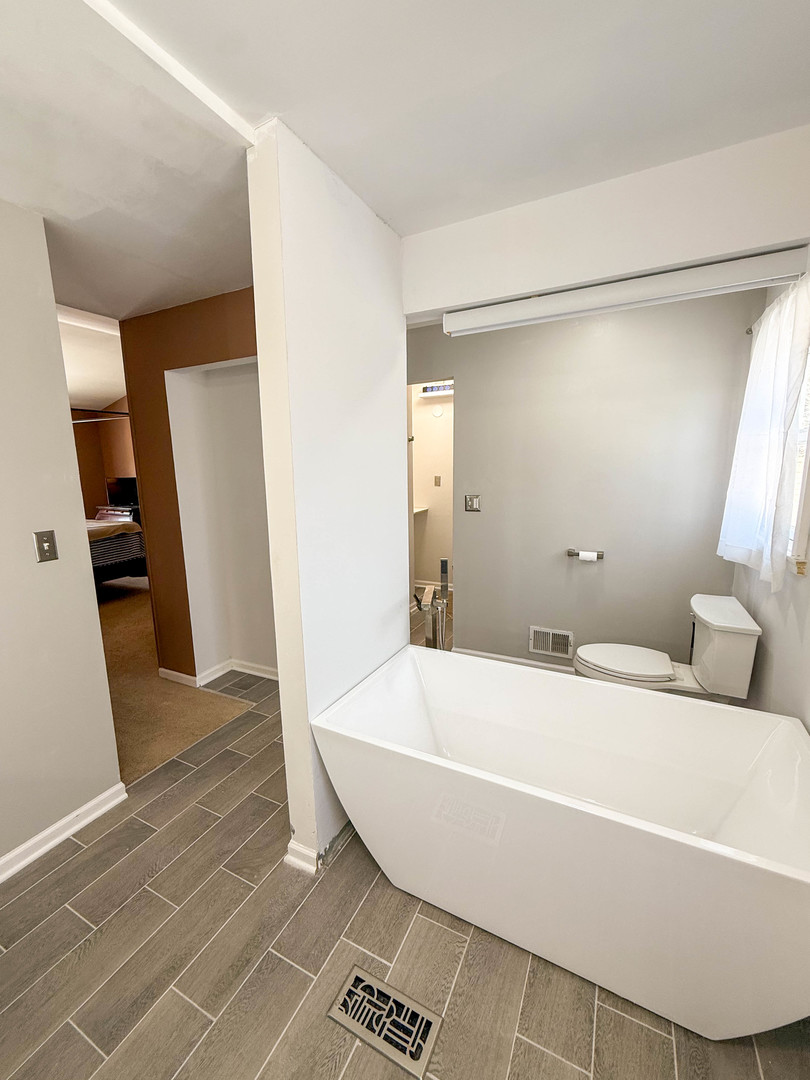 1404 Amy Lane, Libertyville, IL 60048