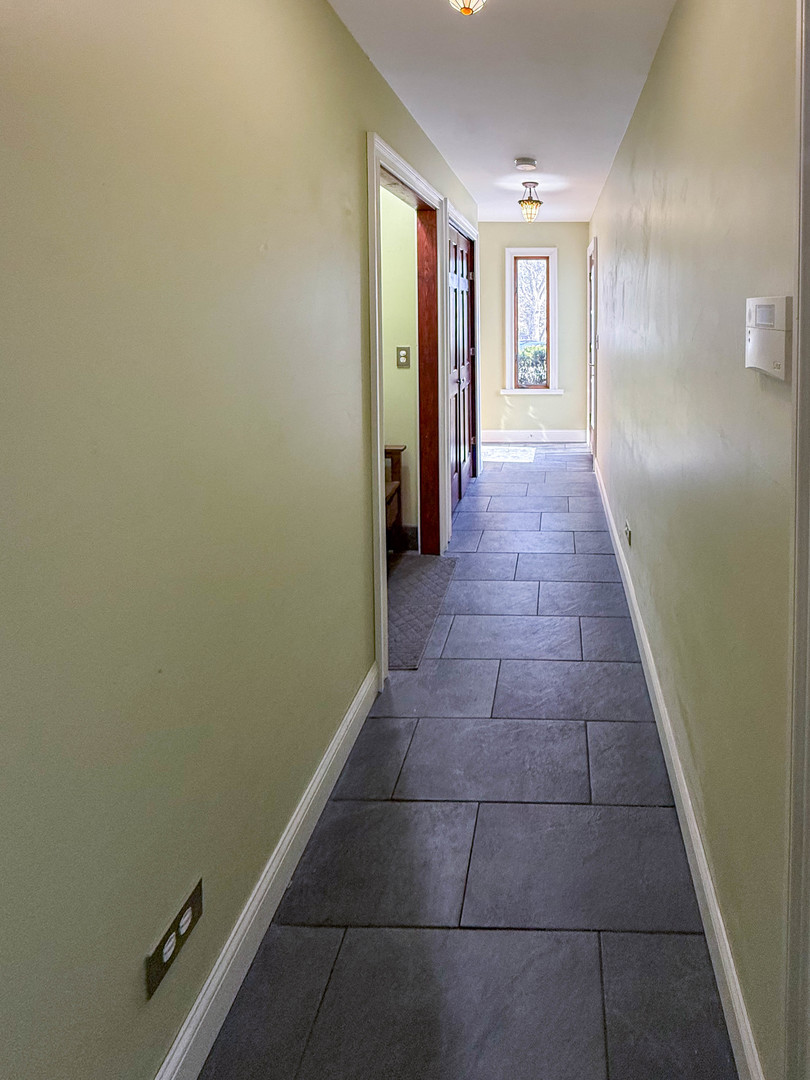 1404 Amy Lane, Libertyville, IL 60048