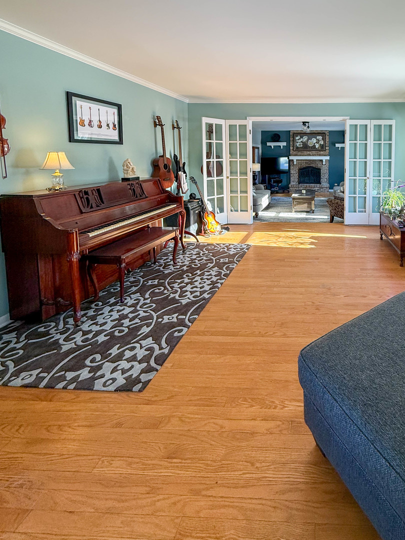 1404 Amy Lane, Libertyville, IL 60048