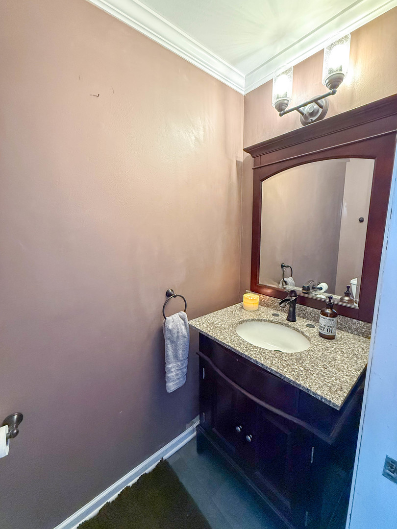 1404 Amy Lane, Libertyville, IL 60048