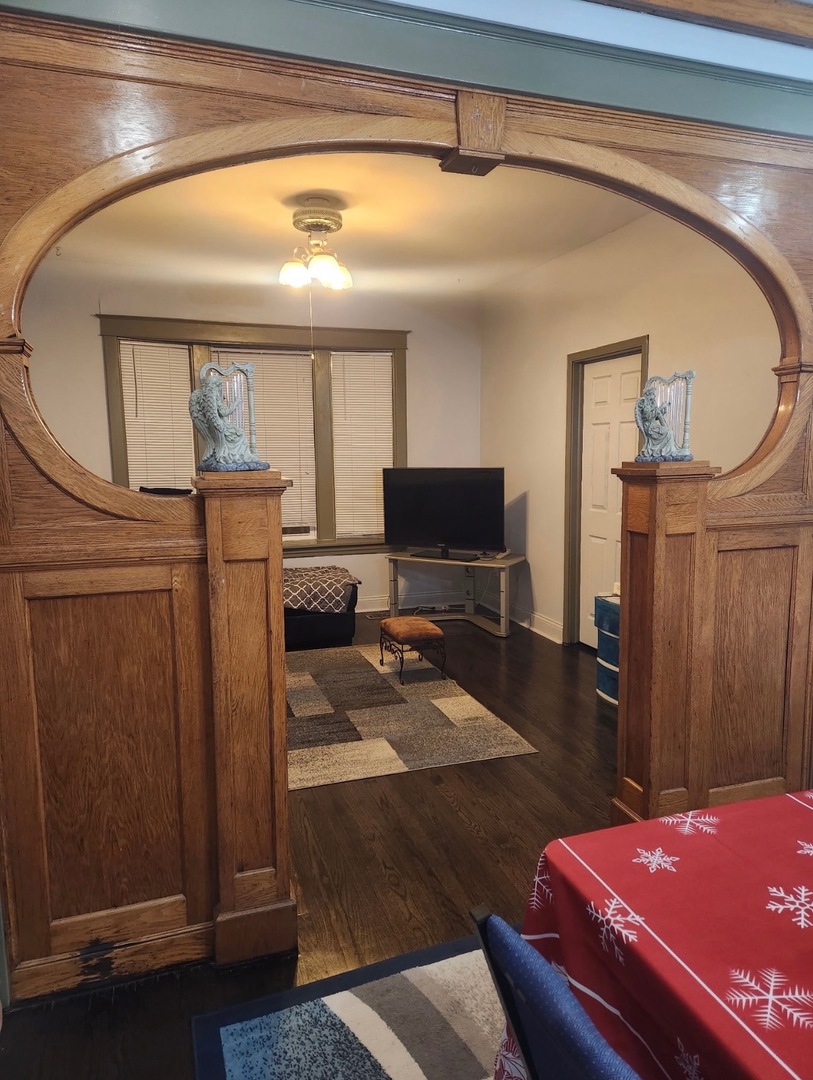 4307 W Grand Avenue, Chicago, IL 60651