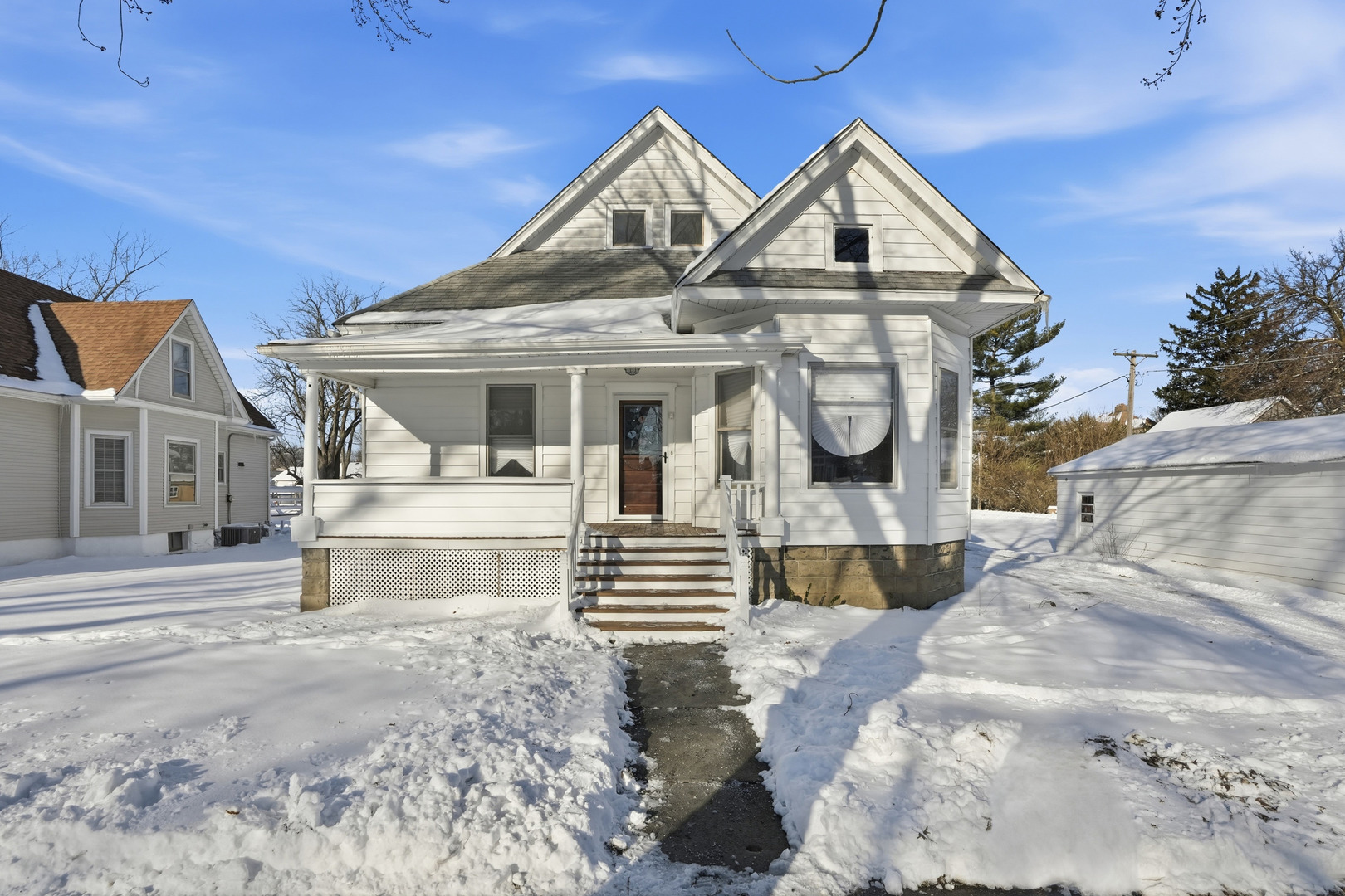 307 W Curtis Street, Grant Park, IL 60940