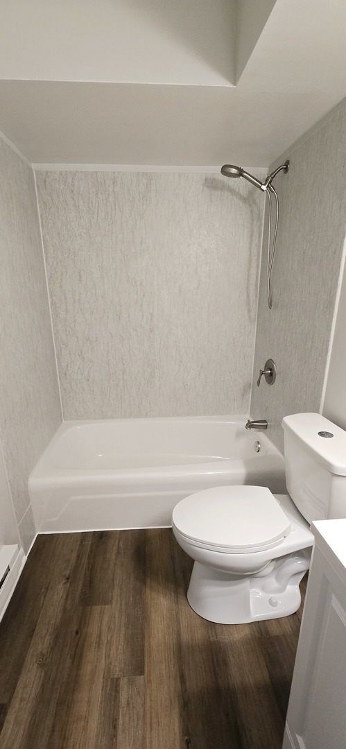 10 Oak Avenue #210, Westmont, IL 60559