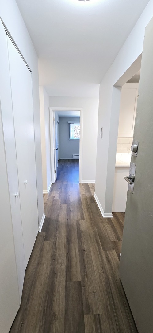 10 Oak Avenue #210, Westmont, IL 60559