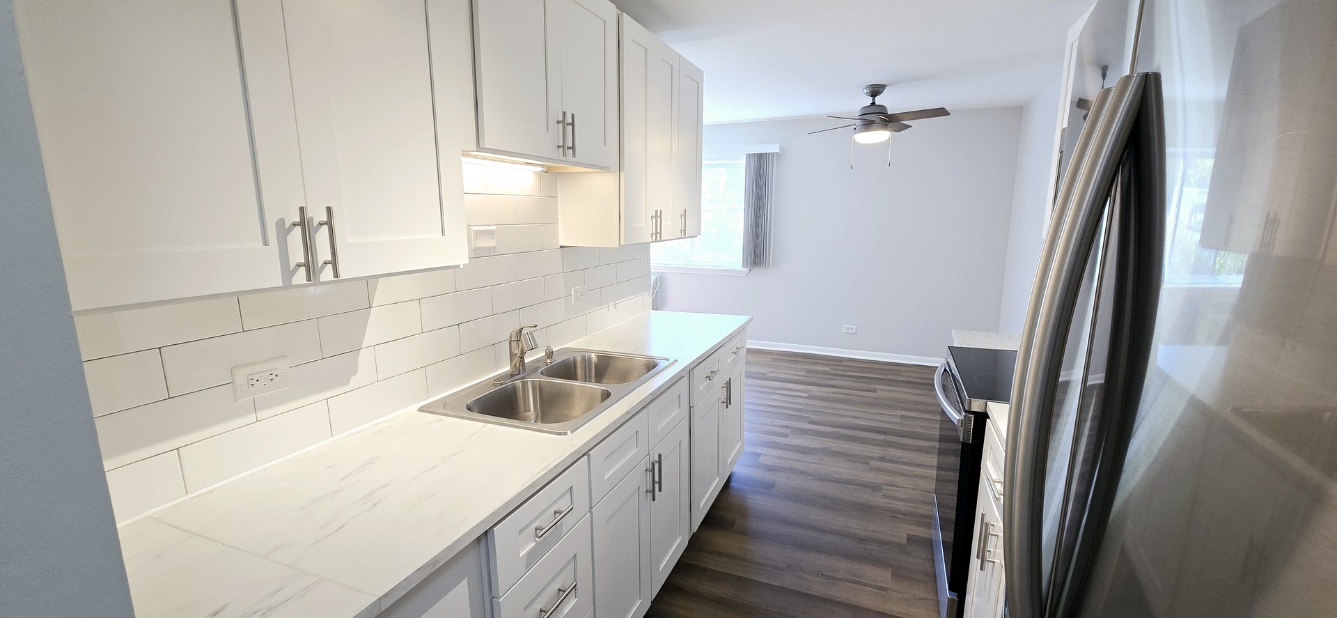 10 Oak Avenue #210, Westmont, IL 60559