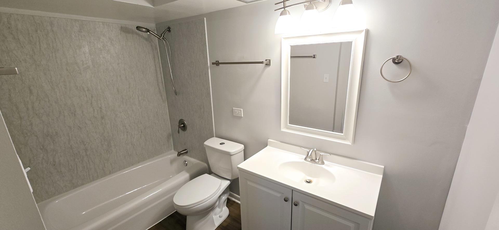 10 Oak Avenue #210, Westmont, IL 60559