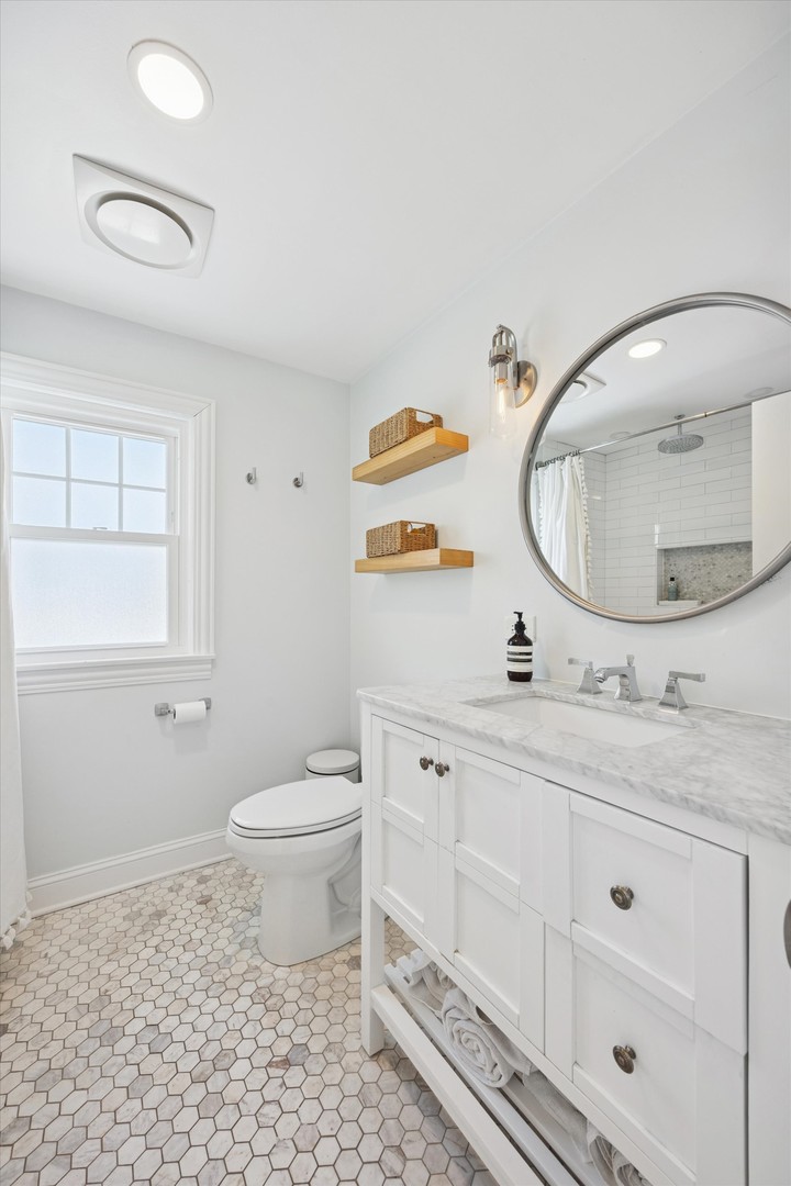 310 Leitch Avenue, La Grange, IL 60525