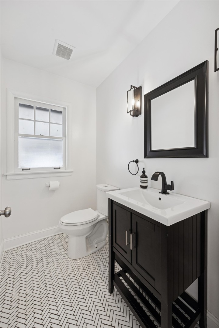 310 Leitch Avenue, La Grange, IL 60525