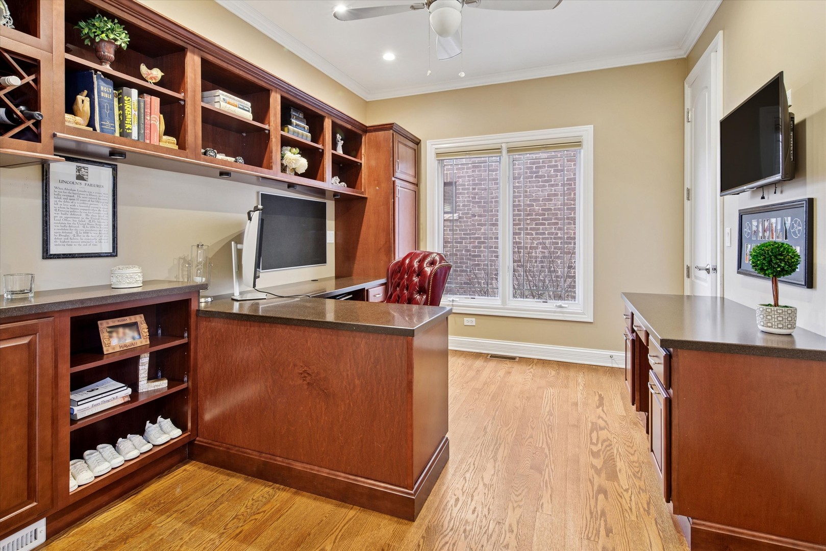 594 S Fairfield Avenue, Elmhurst, IL 60126