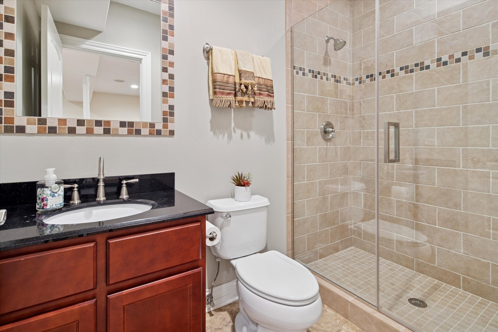 594 S Fairfield Avenue, Elmhurst, IL 60126