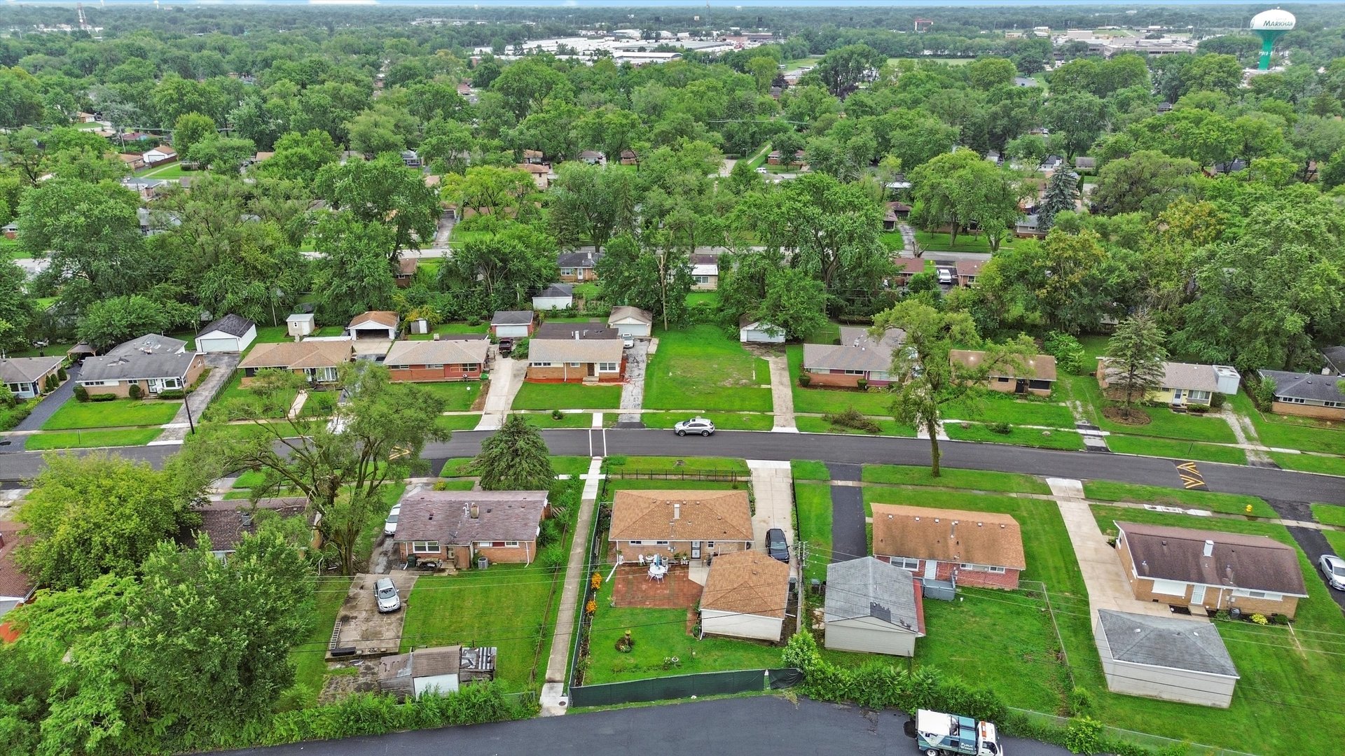 3048 Sherwood Avenue, Markham, IL 60428