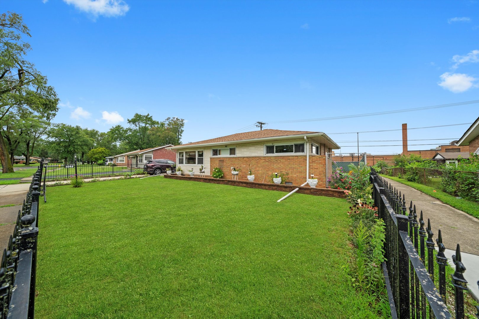 3048 Sherwood Avenue, Markham, IL 60428