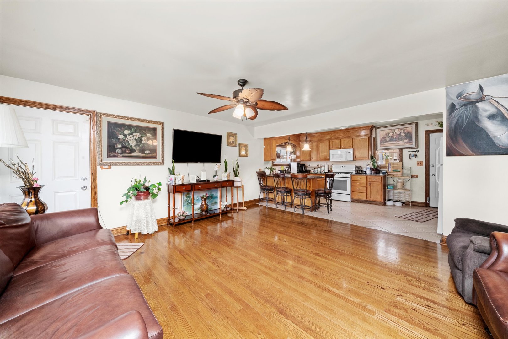 3048 Sherwood Avenue, Markham, IL 60428