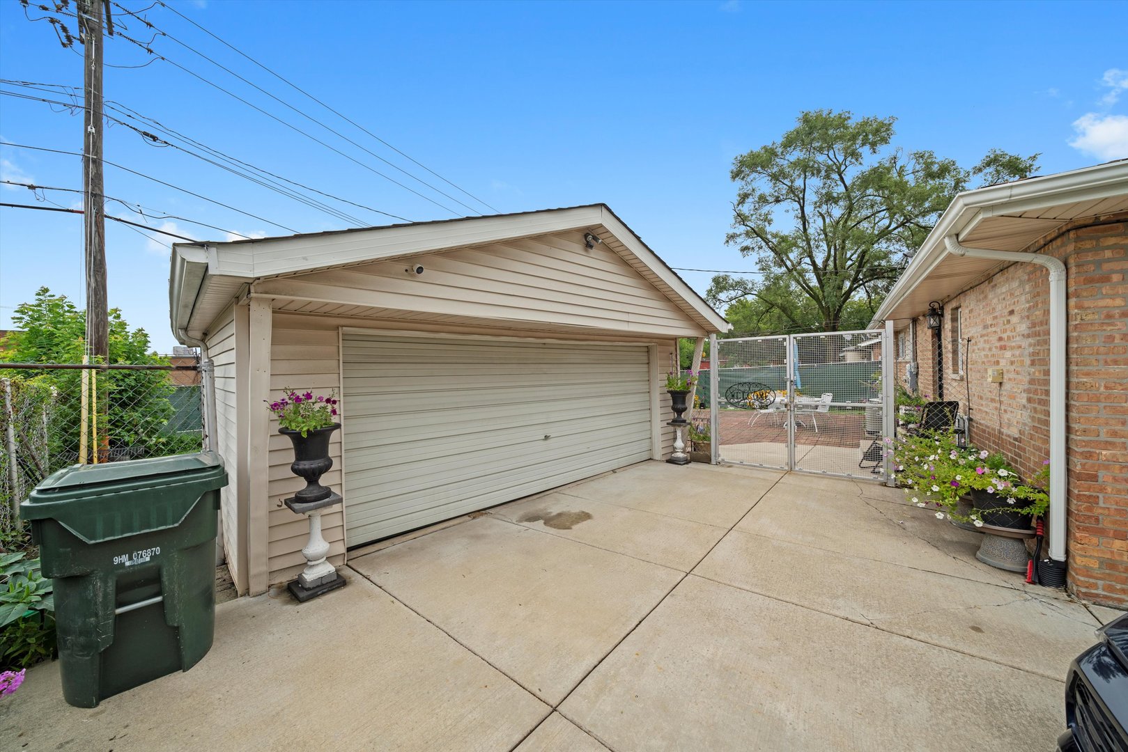 3048 Sherwood Avenue, Markham, IL 60428