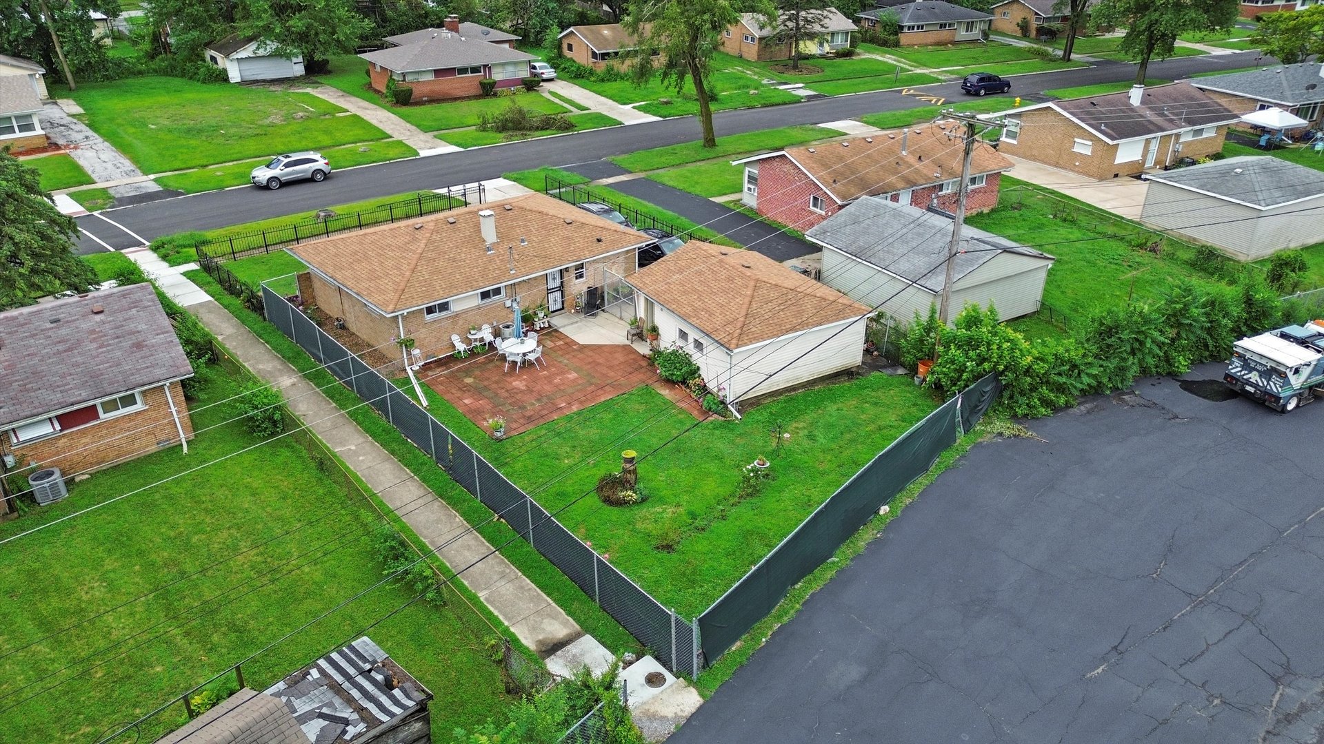 3048 Sherwood Avenue, Markham, IL 60428