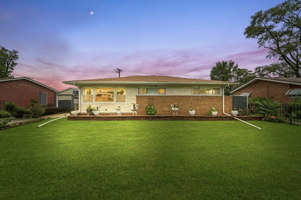 3048 Sherwood Avenue, Markham, IL 60428