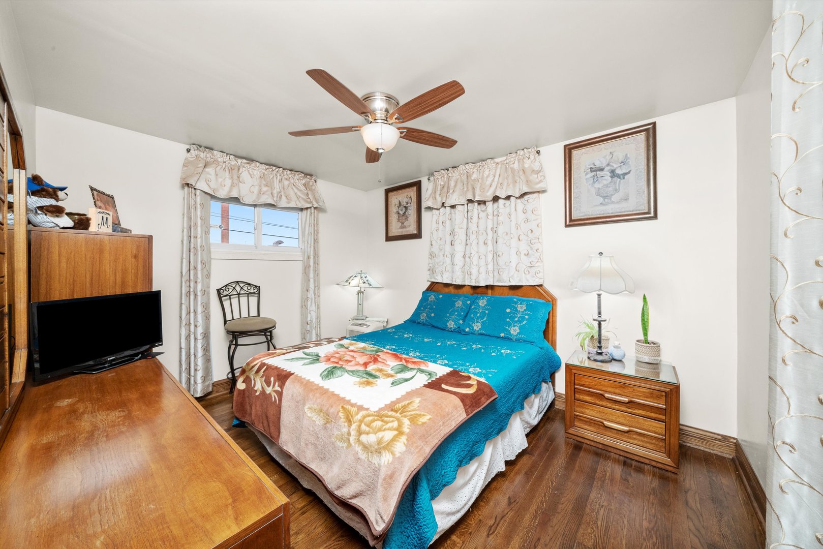 3048 Sherwood Avenue, Markham, IL 60428